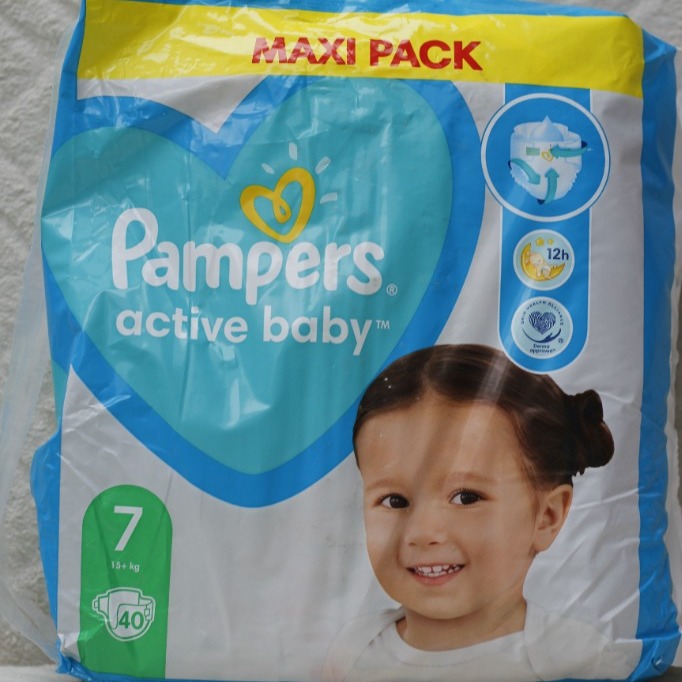 pampers 5 96 pants 28