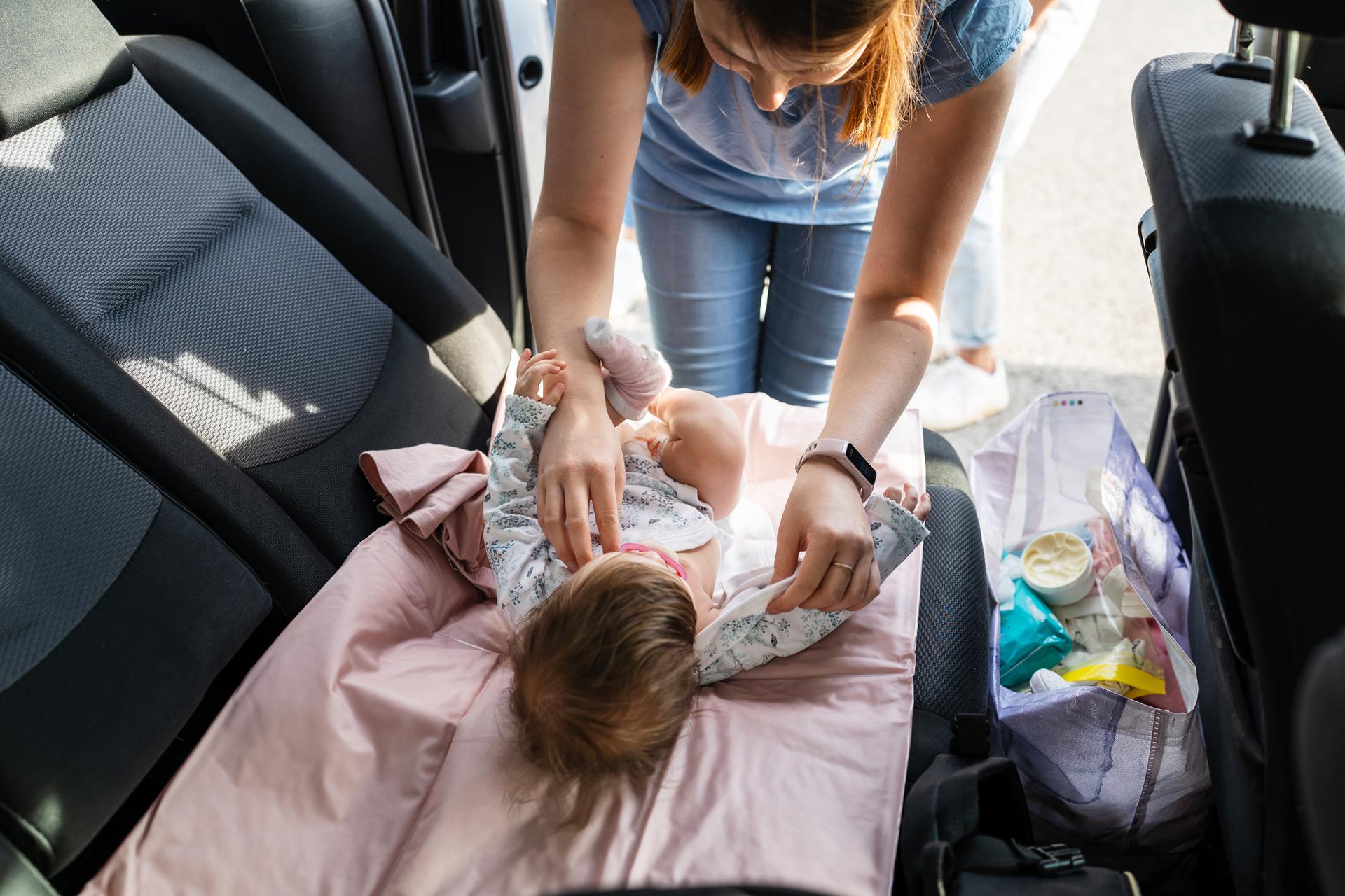 chusteczki nawilżane w bagażu podręcznym ryanair