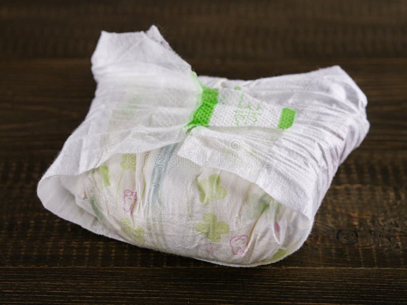 pampers pants pieluchomajtki rozmiar 5 junior megabox 96 sztuk